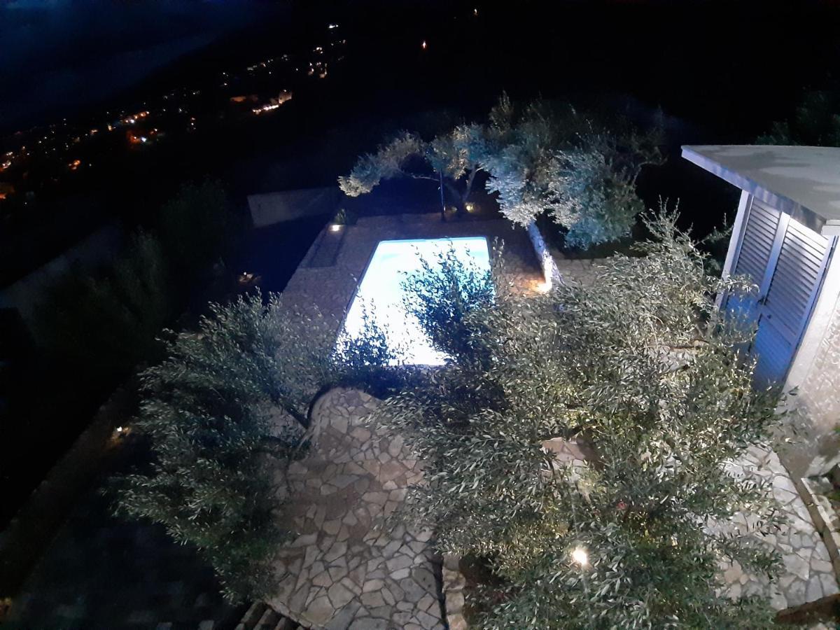 Вилла Olive Stone House Макарска Экстерьер фото