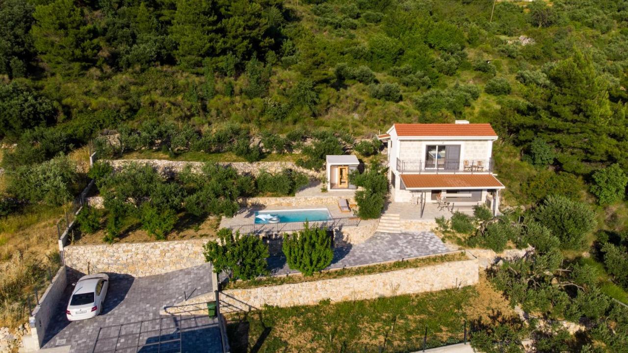 Вилла Olive Stone House Макарска Экстерьер фото